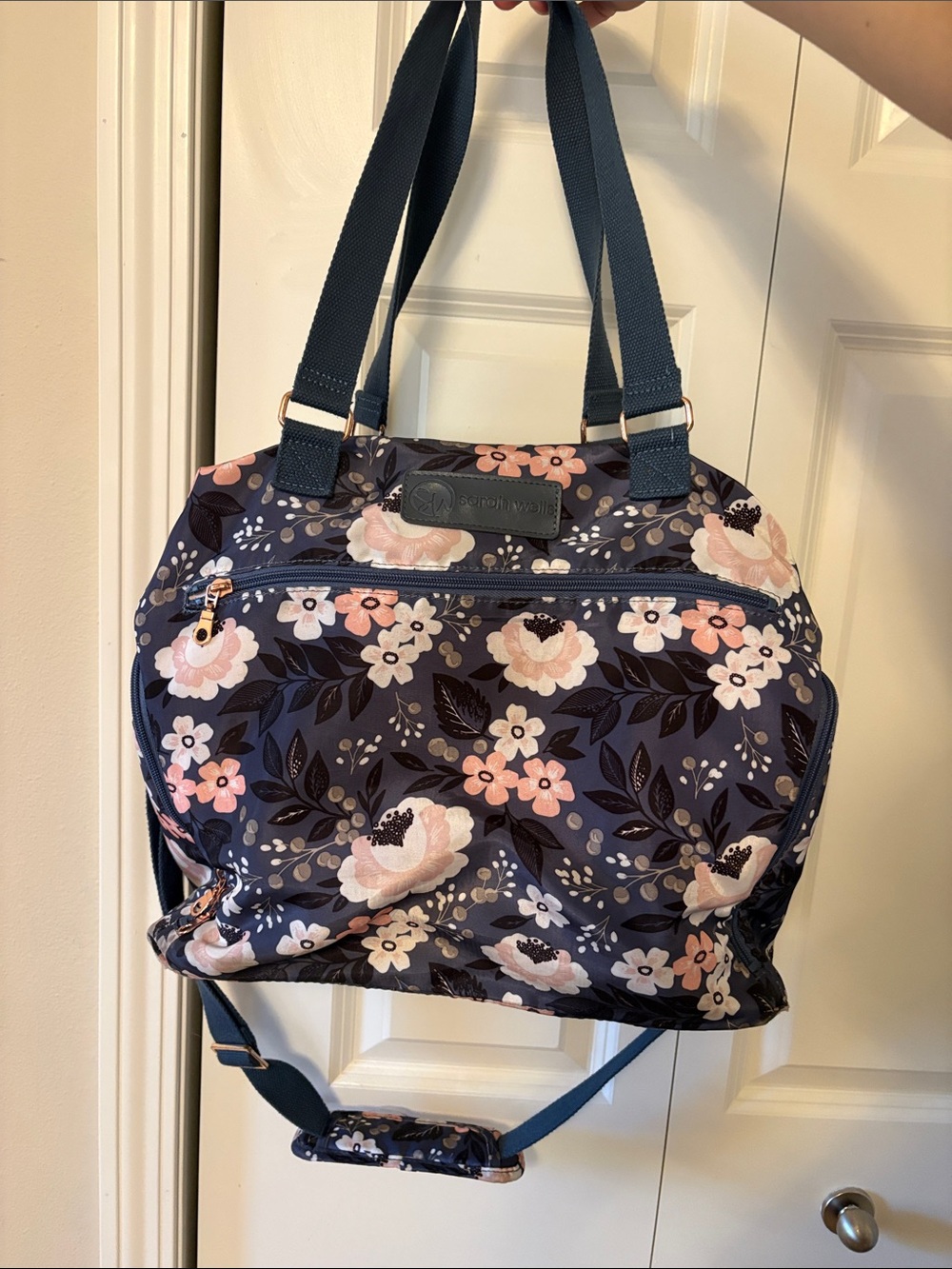 Sarah Wells pumping/diaper bag EUC